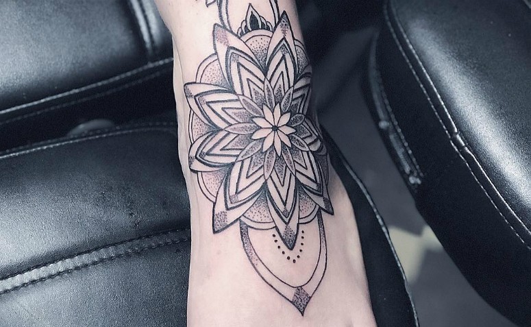 Tatuagem de mandala: 60 ideias com o símbolo repleto de significado