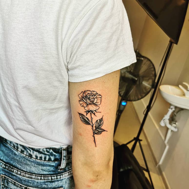 Tatuagem De Rosas 123 Ideias Incriveis Para Voce Se Inspirar