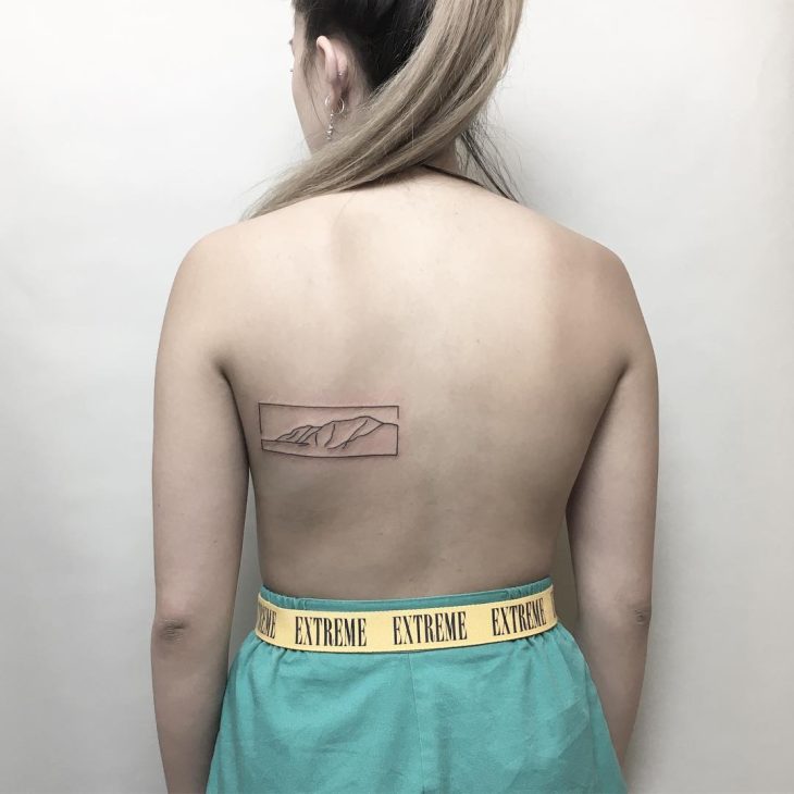 Featured image of post Tattoos Delicadas Nas Costas
