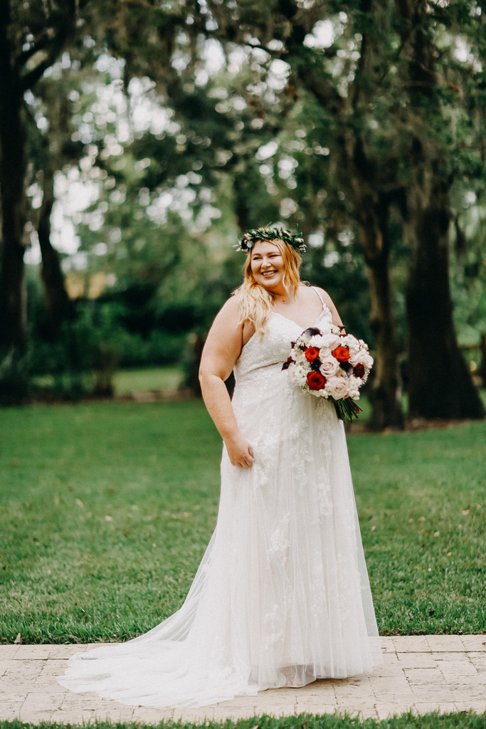 Vestido de Noiva – Princesa saia de tule e um ombro só - Josephine Noivas