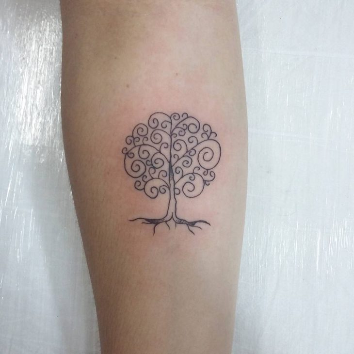 Featured image of post Arvore Da Vida Tatuagem Feminina Delicada Desenhos com um tra os firmes cor nica e tamanho reduzido s o geralmente os escolhidos para quem quer fazer a primeira tatuagem e se acostumar com a ideia de carregar uma imagem para sempre no corpo