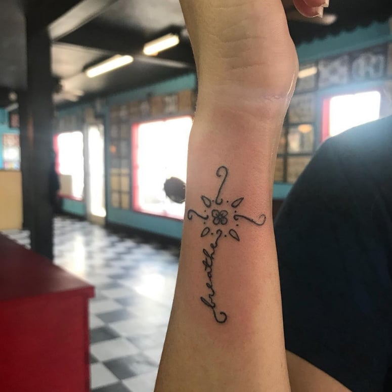Tatuagem de cruz 70 inspirações para sua próxima tattoo