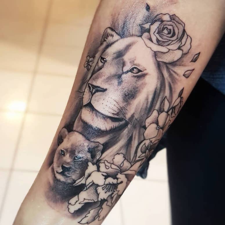 Tatuagem de leão inspirese em 80 artes representando o