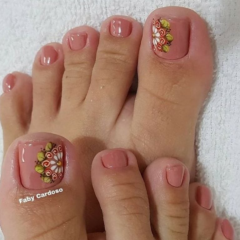 Unhas do pé decoradas: 90 ideias e tutoriais para pezinhos caprichados