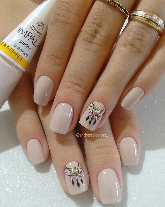 unhas-decoradas-pedras