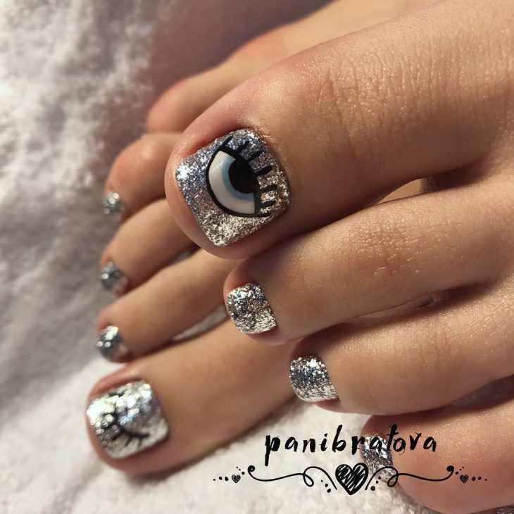 unhas-decoradas-pes-olhos