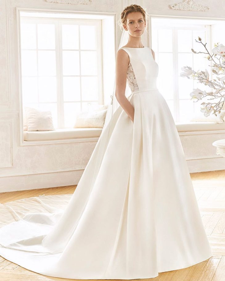 Vestido de noiva princesa: 105 modelos para viver um conto de fadas   Vestidos de noiva princesa, Vestidos de noiva estilo princesa, Princesa  noiva