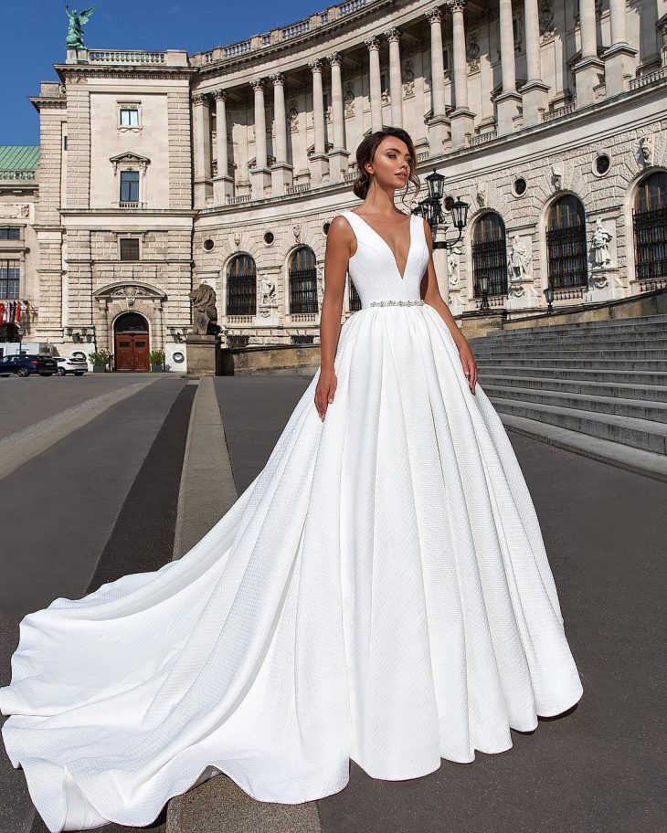 vestido de noiva branco liso