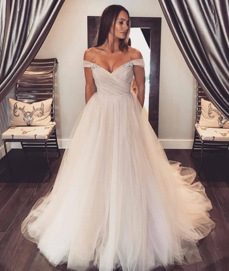 vestido de noiva decote princesa