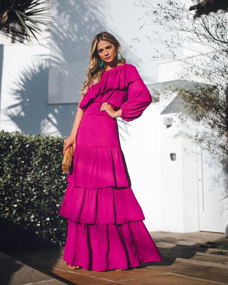 vestido longo cor fucsia