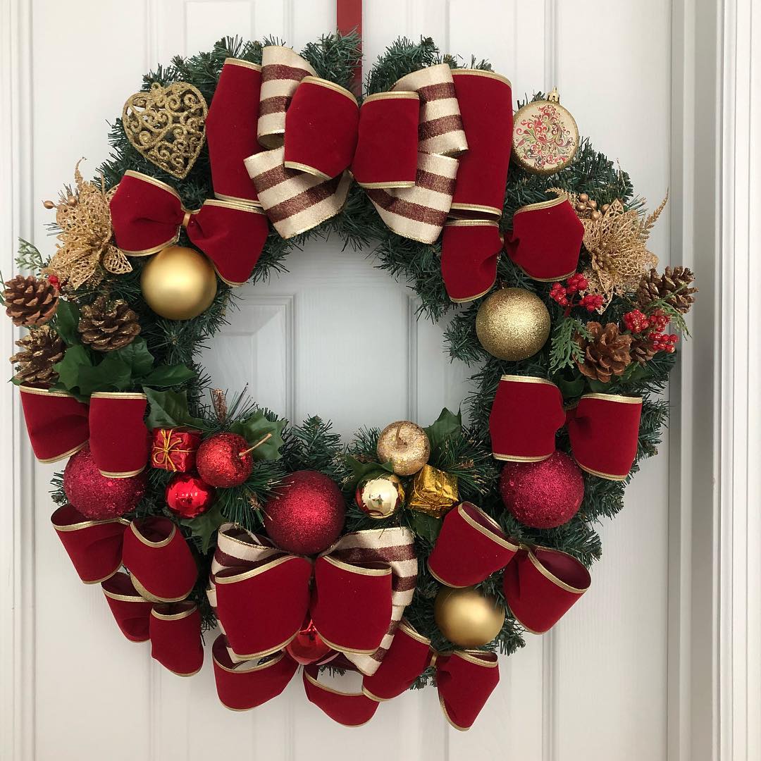Guirlandas de Natal: 148 ideias de como decorar com esse enfeite encantador – Mari Carvalho Guirlandas de Natal: 148 ideias de como decorar com esse enfeite encantador – Mari Carvalho