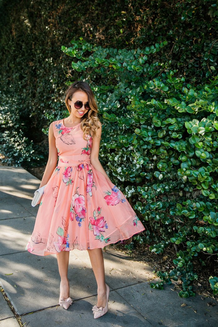 vestido florido para festa de casamento