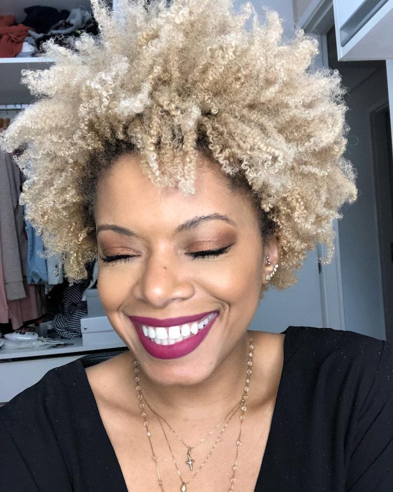 Cabelo crespo curto: 110 cortes incríveis e como cuidar dos fios