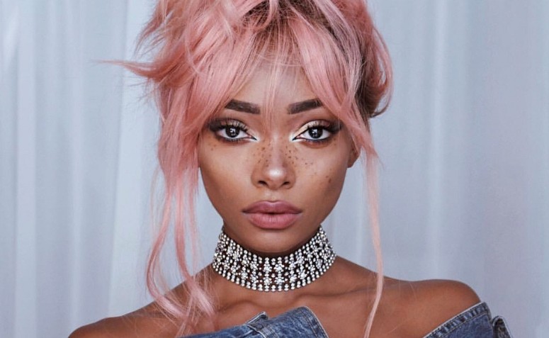 Cabelo rosa pastel: 40 fotos para te inspirar e como fazer