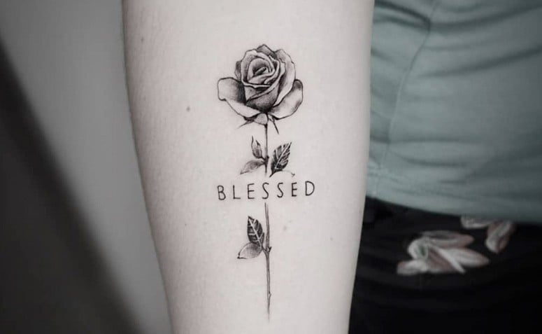 Tatuagem blessed: 50 inspirações para uma tattoo abençoada