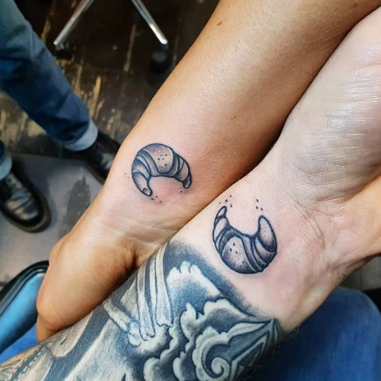 Tatuagem de casal 80 ideias para eternizar seu amor com