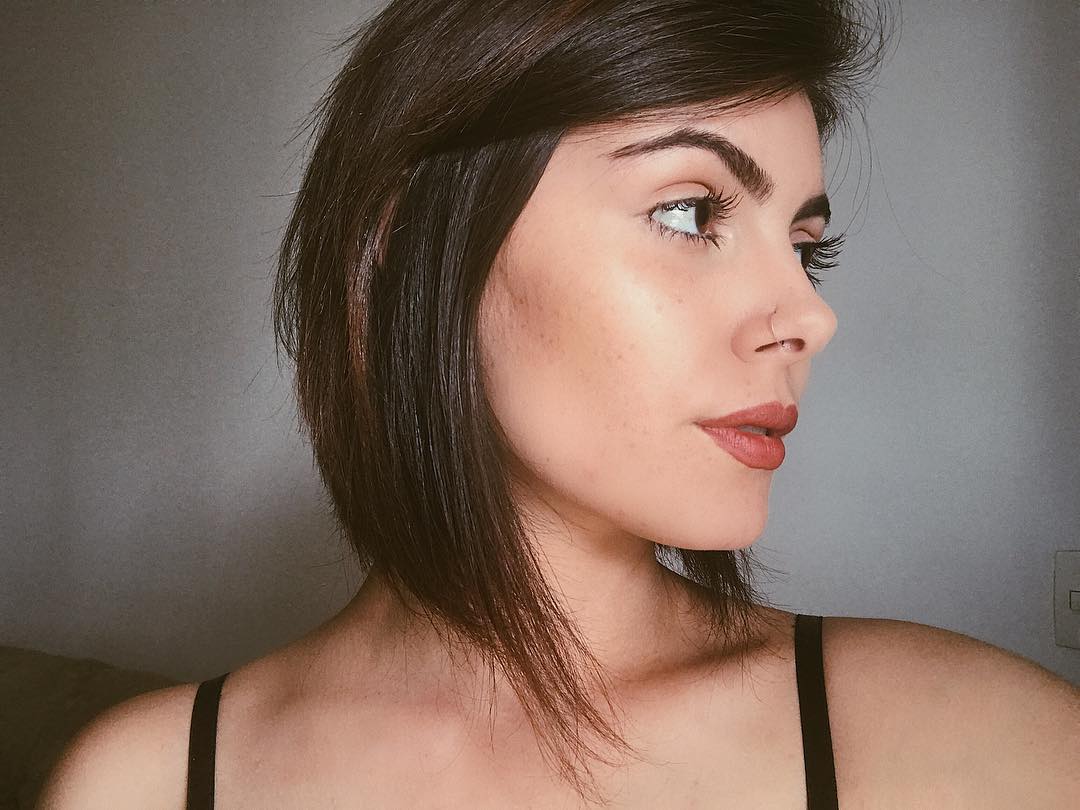 Corte de cabelo para rosto oval: 40 ideias para valorizar os traços