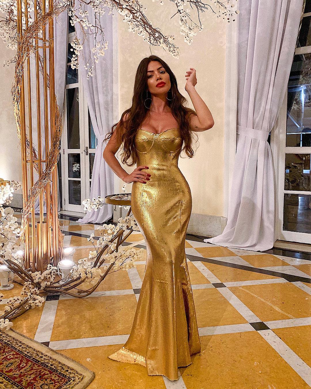 vestidos dourados curtos para festa