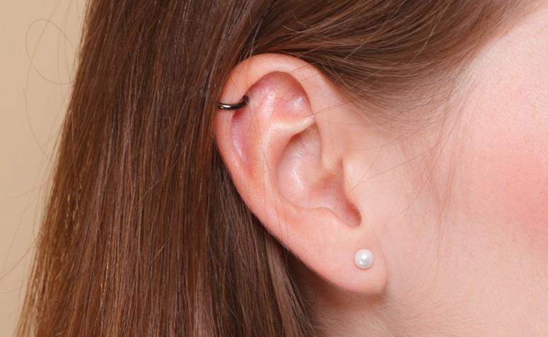 Piercing Helix: dicas, cuidados, dúvidas e inspirações