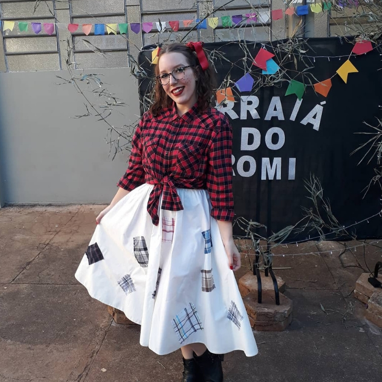 Conheça os melhores looks com saia de Festa Junina Moderna