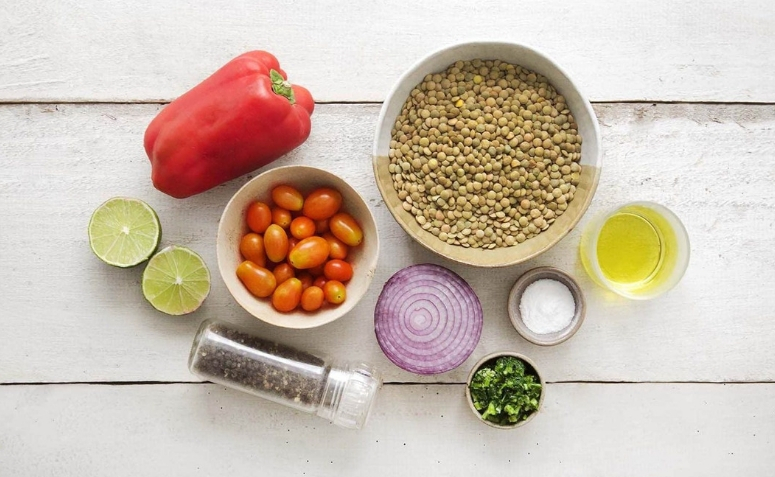 Salada de lentilha: 20 receitas nutritivas e cheias de sabor Salada de lentilha: 20 receitas nutritivas e cheias de sabor