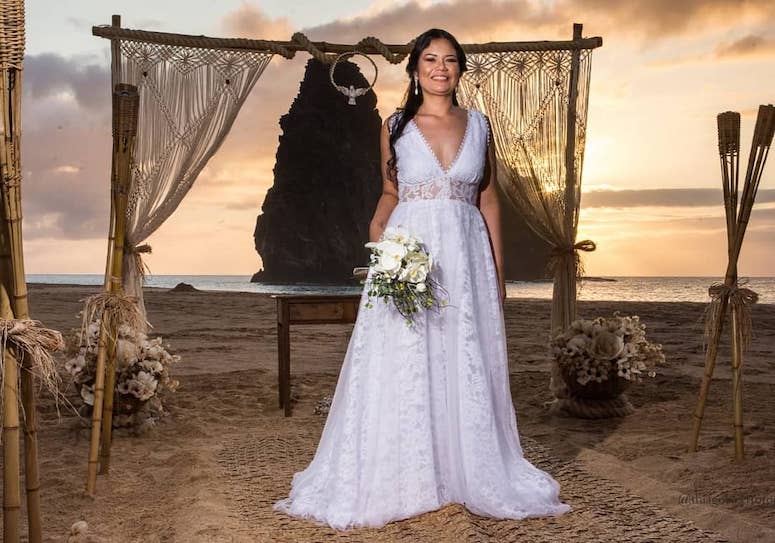 vestido de noiva para casamento ao por do sol