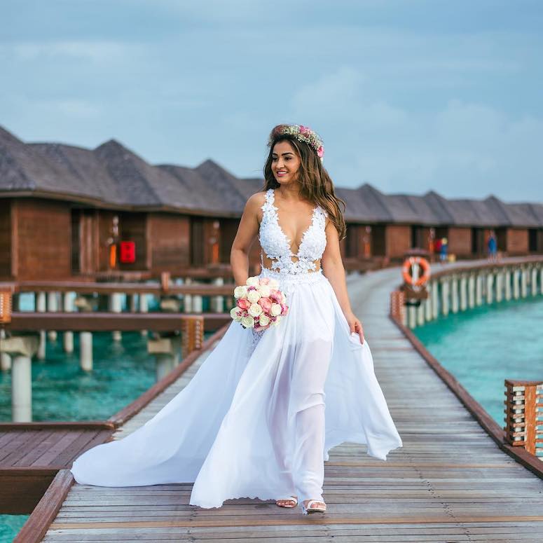 vestido de casamento em praia