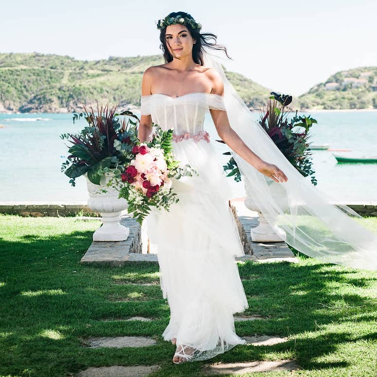 vestido de casamento na praia simples