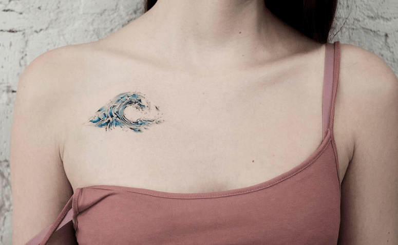 Tatuagem de onda: significados e 60 opções para as amantes do oceano