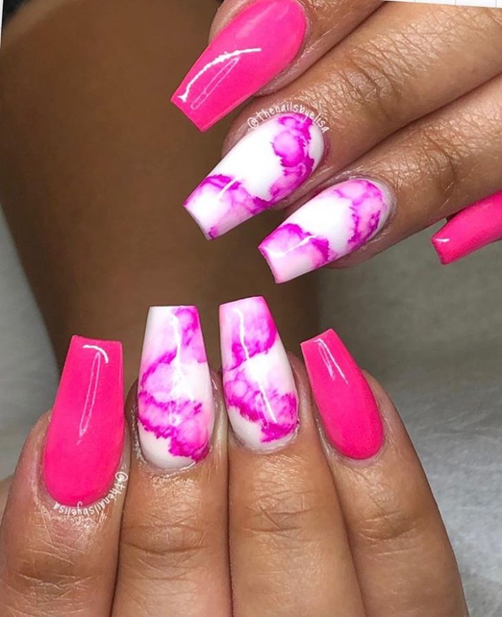 Unhas decoradas rosas: 80 inspirações e tutoriais para fazer em casa