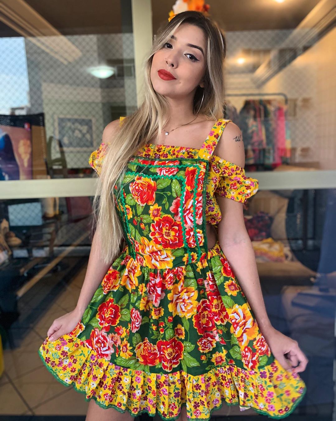 roupa caipira moderna feminina