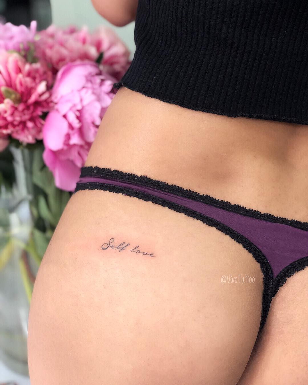 Tatuagem no bumbum: 85 inspirações de apaixonar