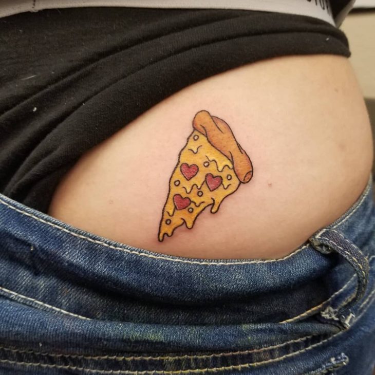 Tatuagem no bumbum 85 ideias sensuais e originais