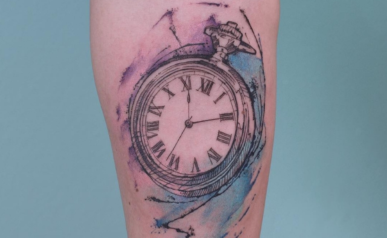 Tatuagem de relógio: significado e 50 fotos para eternizar o tempo