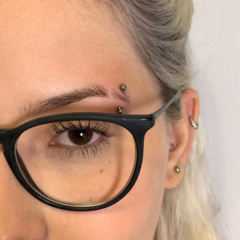 Piercing na sobrancelha 35 fotos, dicas e como é feito Piercing na sobrancelha 35 fotos, dicas e como é feito