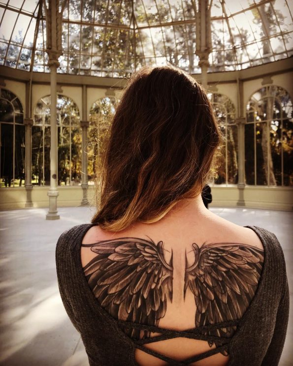 Tatuagem de asas: 65 desenhos para dar asas à imaginação
