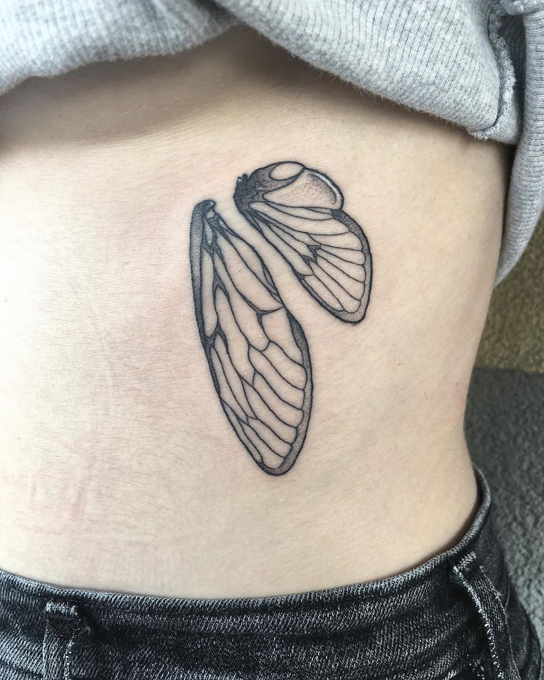 tatuagem de asa de borboleta