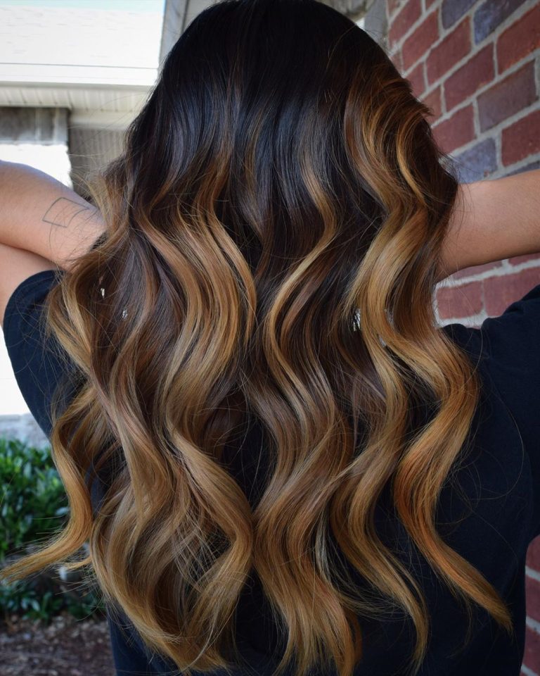 Luzes caramelo: 40 fotos e tutoriais para pintar o seu cabelo