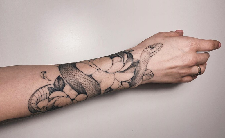 Tatuagem de cobra: 75 ideias para quem procura um desenho com significado