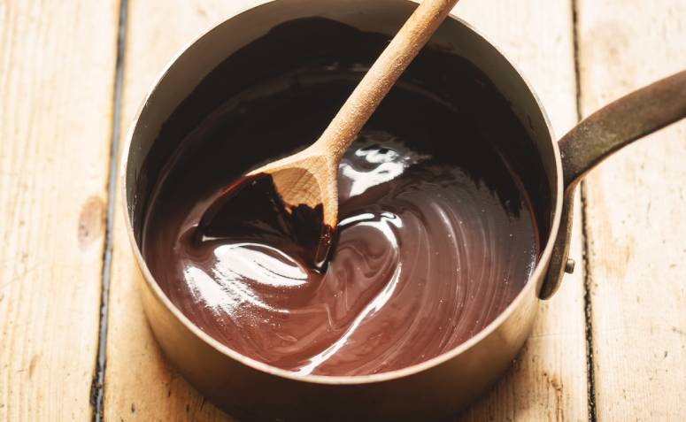 Como derreter chocolate: aprenda técnicas que são sucesso garantido