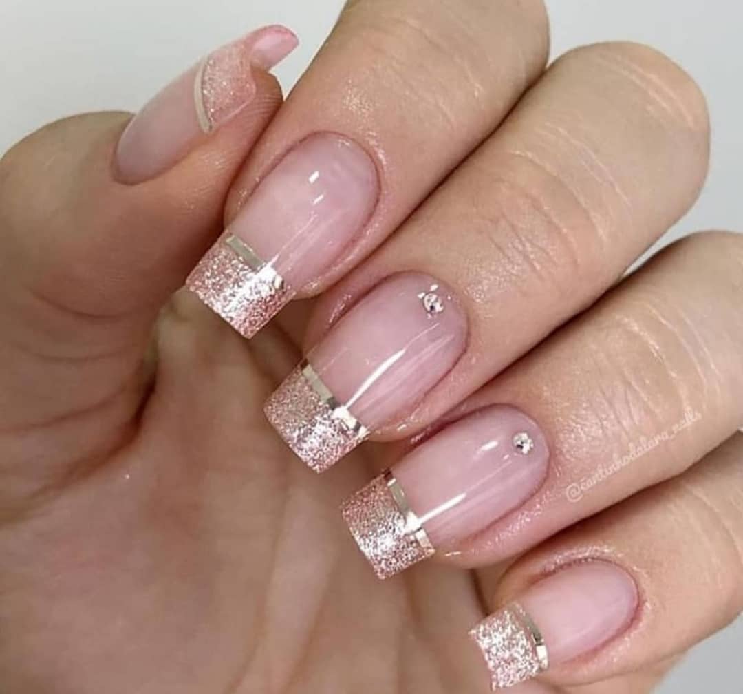 Francesinha rosa: 30 estilos para você inovar suas unhas