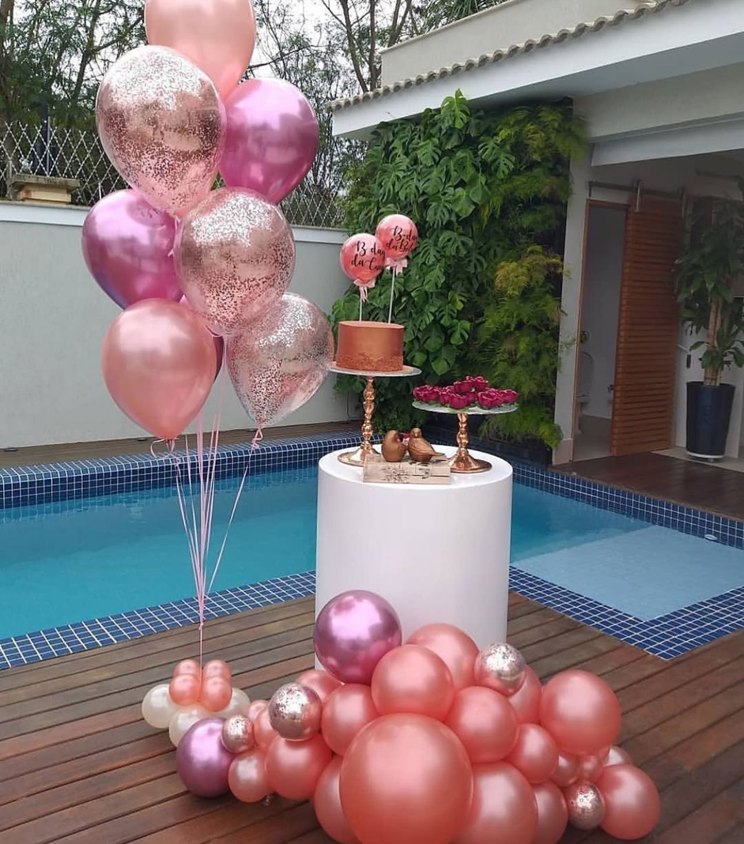 Decoração de festa na piscina, cenário de festa de verão