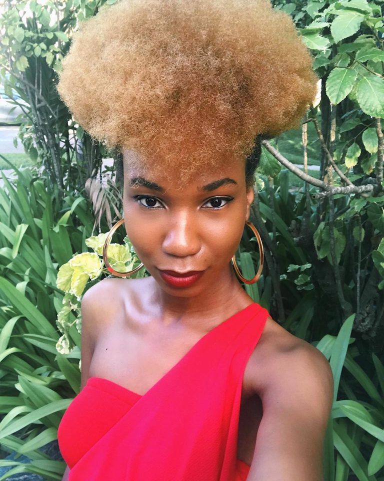 Afro puff 55 fotos + tutoriais desse penteado incrível