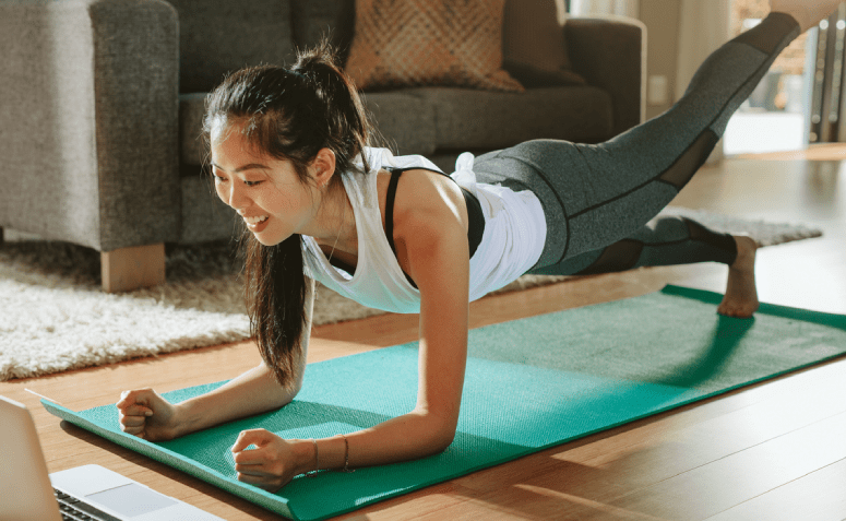 12 exercícios para fazer em casa e sair do sedentarismo