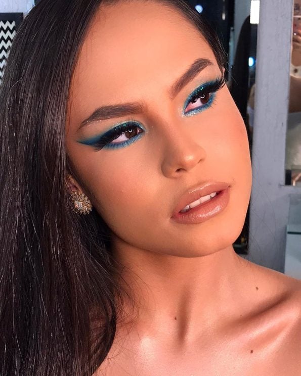 Maquiagem azul: 40 tutoriais e fotos para inspiração