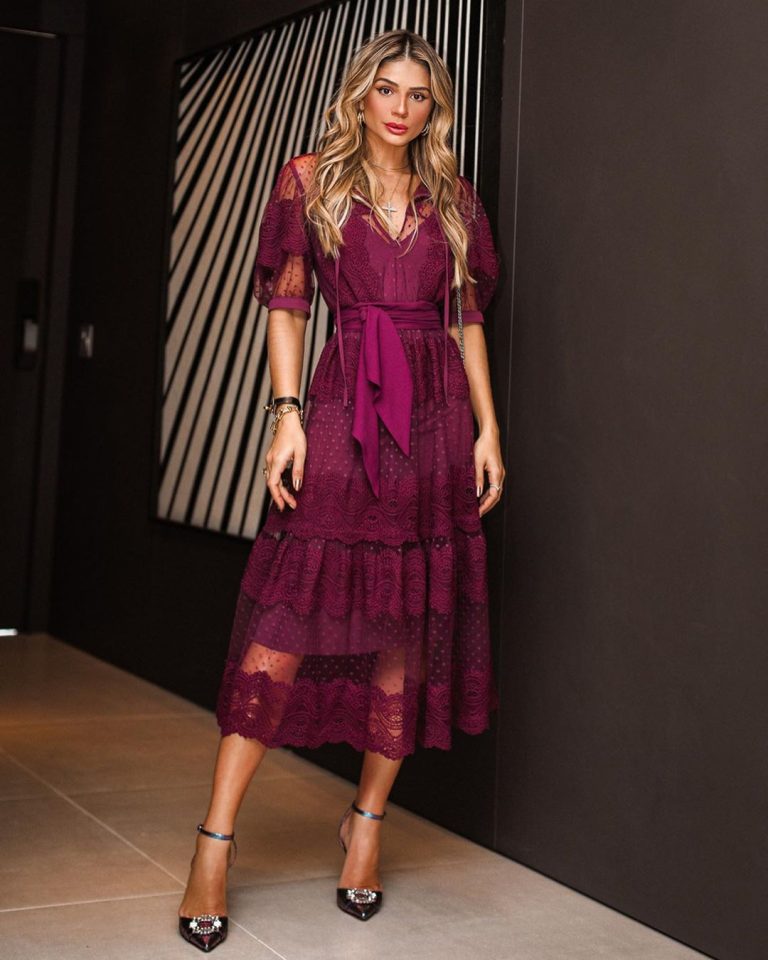 Vestido roxo: 30 ideias de look para abusar dessa peça vibrante