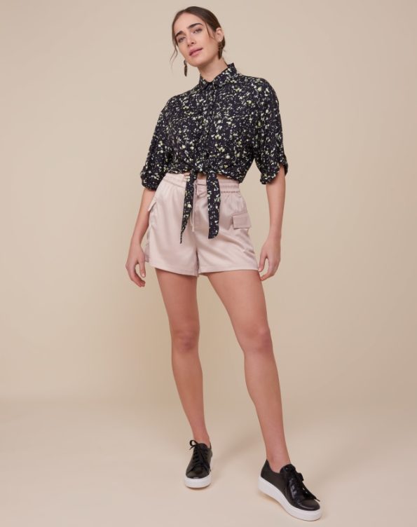 Blusa de amarrar na frente 28 looks + tutoriais para fazer a sua