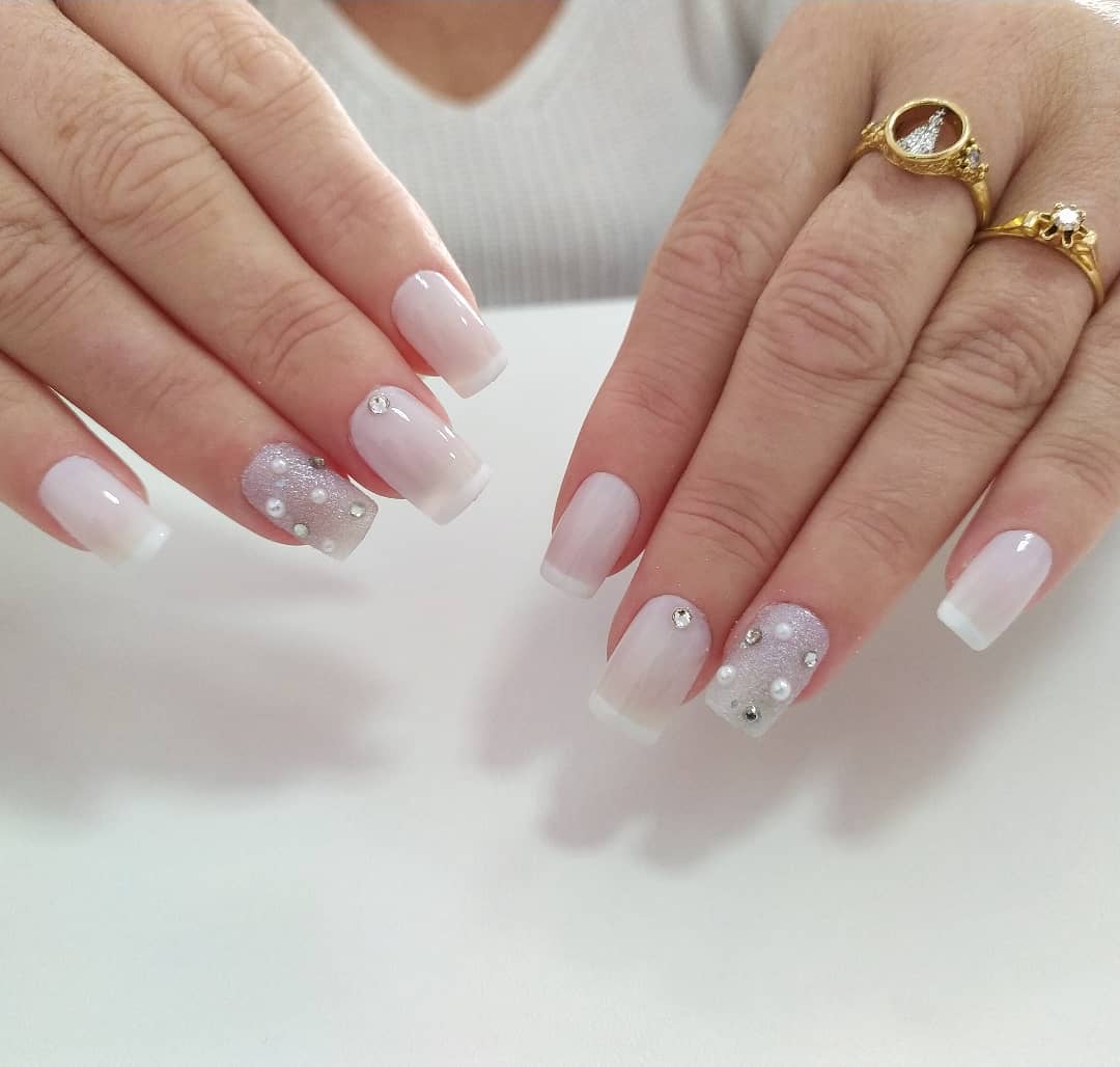 Unhas decoradas brancas: 50 fotos para se inspirar e se apaixonar