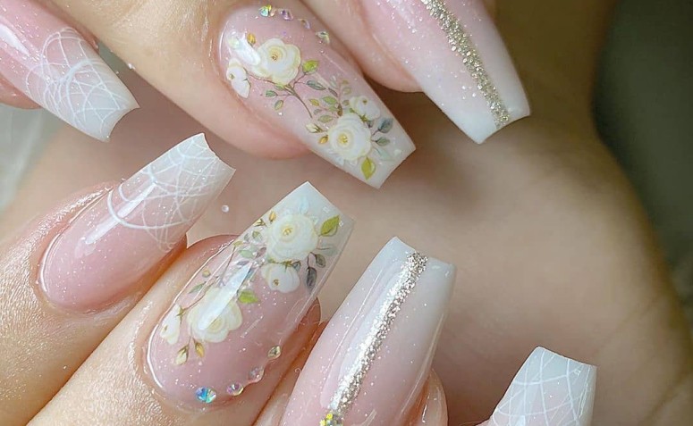 Unhas decoradas brancas: 50 inspirações para criar unhas incríveis