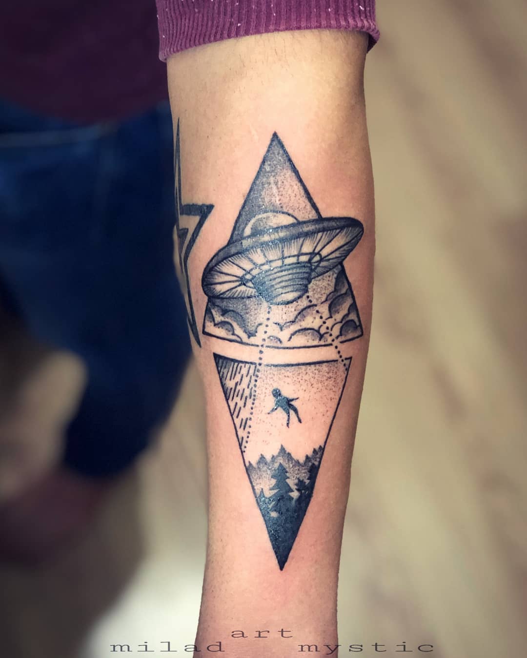 40 fotos de tatuagem de ET para te inspirar a fazer a sua